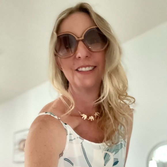 Meet your Posher, KP - Picture 1 of 1